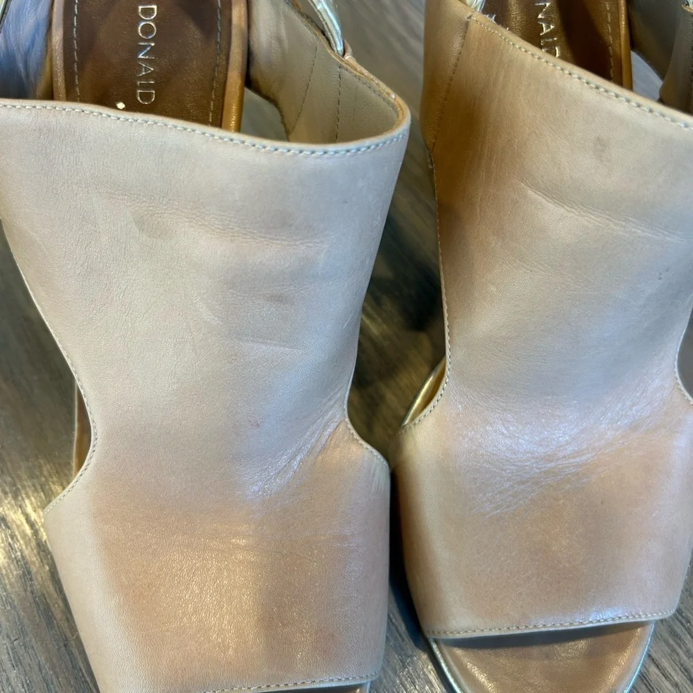Womens Donald Pliner Katya Sand Leather Slingback Open Toe Block Heels Size 9M